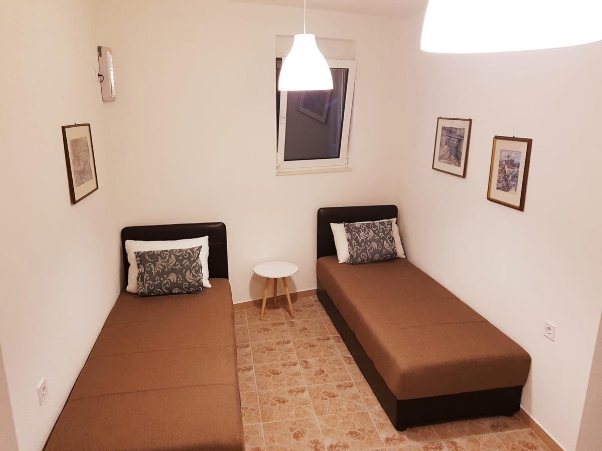 Tufio Apartmani 울친 외부 사진